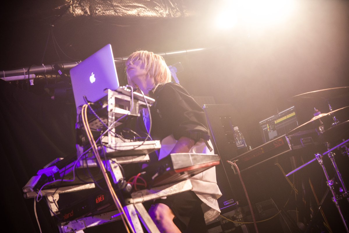 AstErNoVA (@asternova357) on Twitter photo 2025.7.18
【Live Photo 1】
VyPass.pre.
HARD ROCK D!AS
お待たせしました!AstErNoVA、今月より札幌で本格再始動です⚙️💫 よりパワーアップした私たちをよろしくお願いします🔥🔥
📸Photo by <a href="/nasicamera/">-キヨミズ ナシカ-</a> 2025.7.18
【Live Photo 1】
VyPass.pre.
HARD ROCK D!AS
お待たせしました!AstErNoVA、今月より札幌で本格再始動です⚙️💫 よりパワーアップした私たちをよろしくお願いします🔥🔥
📸Photo by <a href="/nasicamera/">-キヨミズ ナシカ-</a>