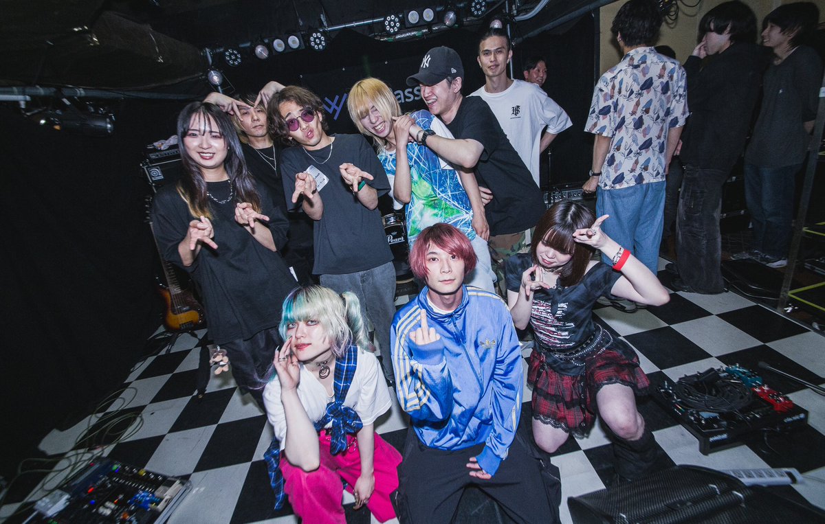 AstErNoVA (@asternova357) on Twitter photo 2025.7.18
【Live Photo 2】
VyPass.pre.
HARD ROCK D!AS
4枚目は対バン相手のHysteriaさんと🙏
📸Photo by <a href="/nasicamera/">-キヨミズ ナシカ-</a> 2025.7.18
【Live Photo 2】
VyPass.pre.
HARD ROCK D!AS
4枚目は対バン相手のHysteriaさんと🙏
📸Photo by <a href="/nasicamera/">-キヨミズ ナシカ-</a>