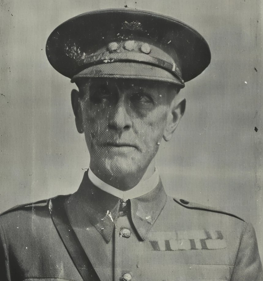 🧵 #DomingosdeMemoria En ocasiones hay testimonios de crímenes que sobreviven, incluso cuando víctimas y ejecutores ya no estén. El papel del coronel José Cáceres Sánchez (en la foto) en las conocidas como "Brigadas del Amanecer" quedó descrito con detalles estremecedores