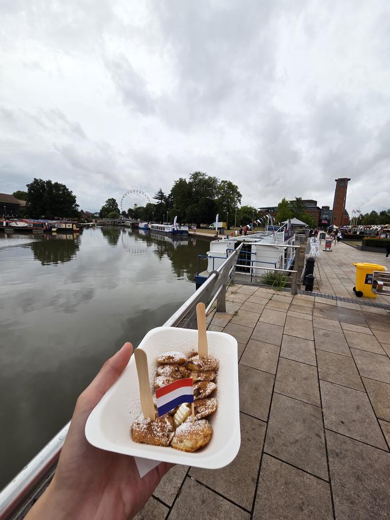 KindridFox's tweet image. Feeling very at home in Stratford 😌