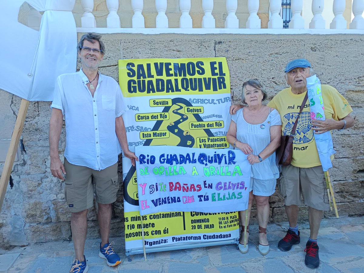 MateoQuiros66's tweet photo. Hoy en #chipiona se grita alto y claro sí a la vida,no a la mina.En el siglo XXI hablar de ecología es hablar de economía,la reapertura de las minas conlleva vertidos y contaminación. La memoria del desastre de Aznalcollar es reciente y debería no olvidarse.@sosguadalquivir https://t.co/MUzNBXnhpU