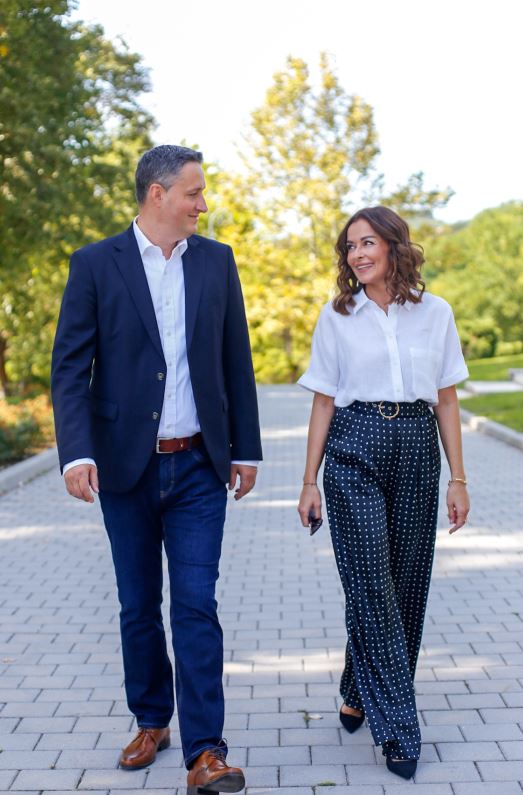 AdoBosniak's tweet image. Jedna od najneprijatnijih posljedica glasanja za Komšića je da smo dobili ovaj nerazdvojni dvojac na "službenim" putovanjima po bijelom svijetu.
Barem ne moramo slušati otvorena pisma.
