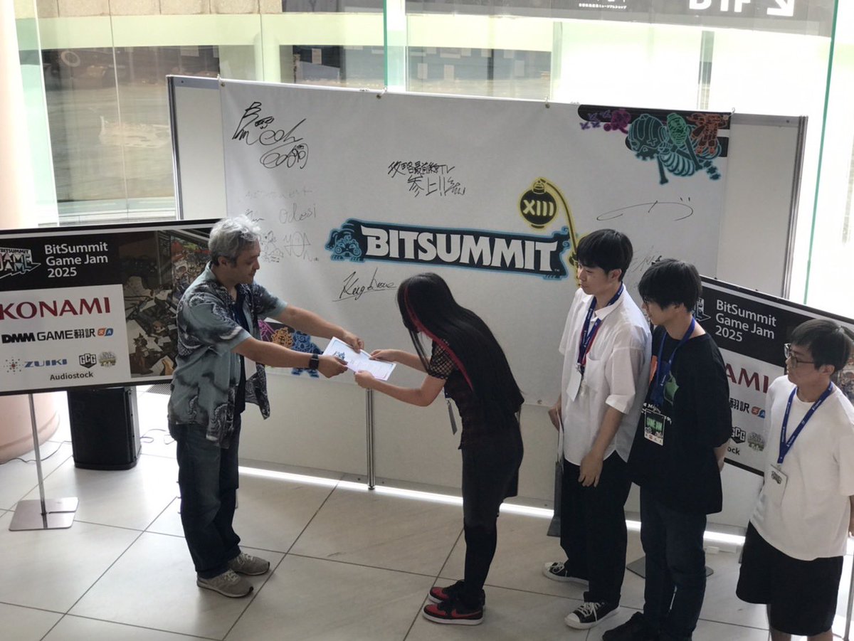BitSummit GameJam 2025
ゲーム・デザイン賞　受賞

KADOKAWA Game Linkage 
電撃ゲームメディア総編集長　受賞

まさかの2部門受賞‼️‼️‼️‼️‼️
本当にありがとうございます😭
#BitSummit #BitSummit2025 
#BitSummit13th #BSGJ2025