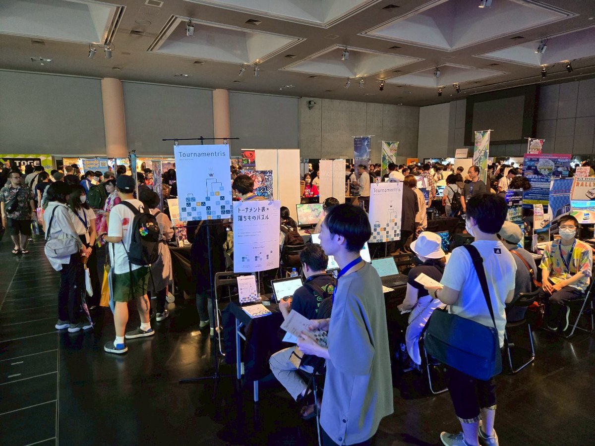 TaipeiGameShow's tweet image. Round of applause to the four amazing indie devs and fans who joined us at BitSummit!
@phtworks, @PHOSEPO_INC , @sigonogames , and #FutileGames, you guys are AMAAAAZING!!
From powerful storytelling to seriously impressive gameplay, your games brought so much energy to the…