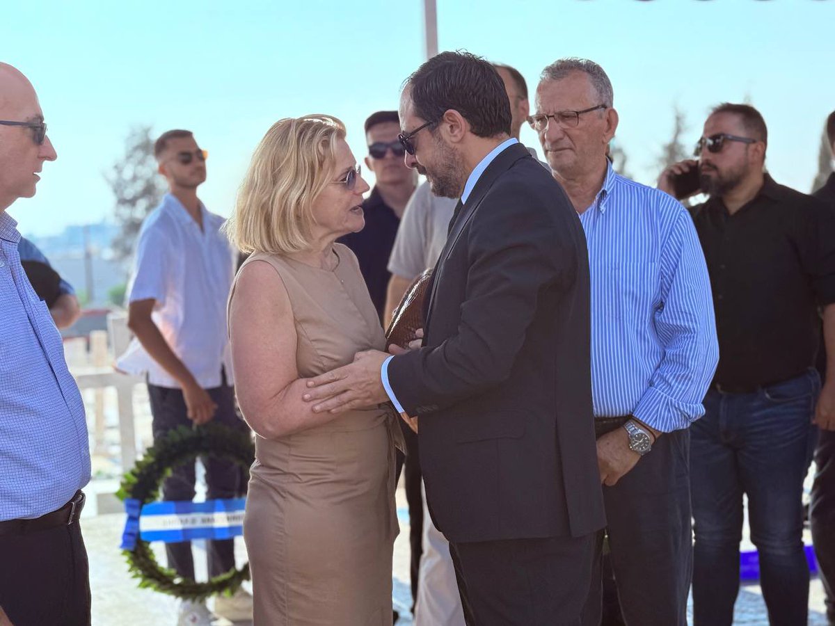 Christodulides's tweet image. 51 χρόνια παράνομης τουρκικής εισβολής και κατοχής.
Οι σειρήνες της τραγωδίας ηχούν ακόμη. Δεν ξεχνούμε, δεν συμβιβαζόμαστε, δεν αποδεχόμαστε τετελεσμένα.
Στόχος και επιδίωξη μας ο τερματισμός της παράνομης κατοχής, η απελευθέρωση και η επανένωση της πατρίδας μας, 🇨🇾
