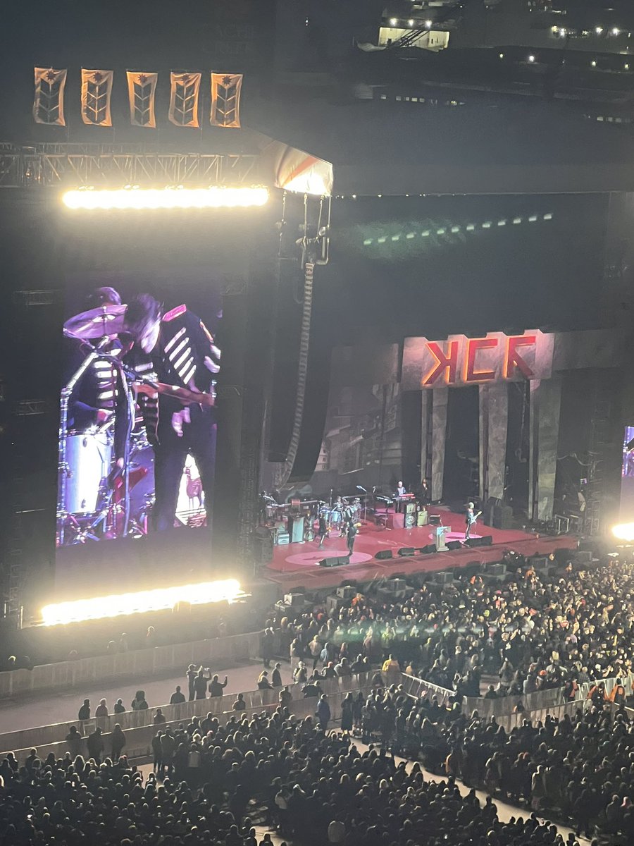 goose_spl's tweet image. Mcr 100 gecs concert ❤️