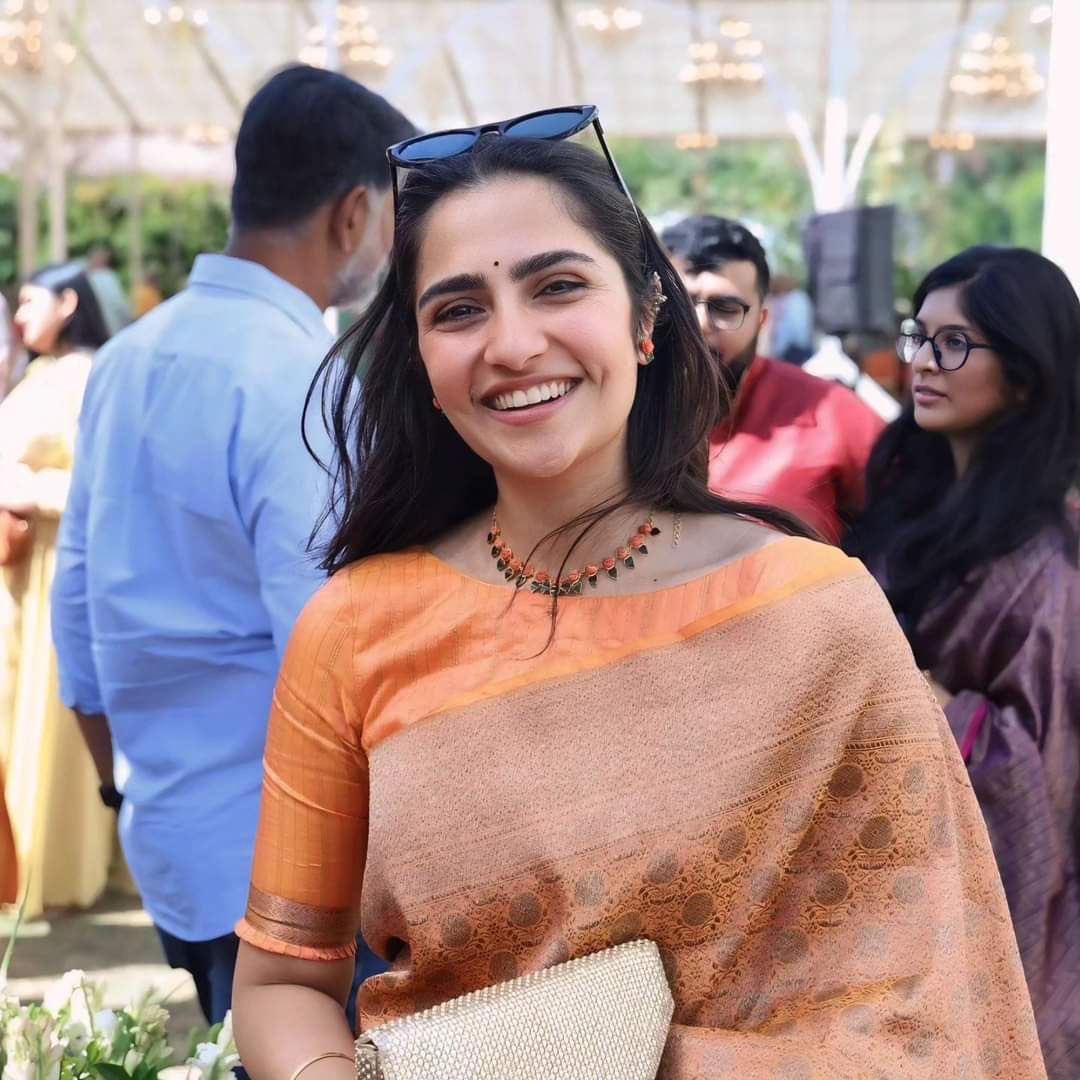 That damn smile chills your heart 🤌🏻