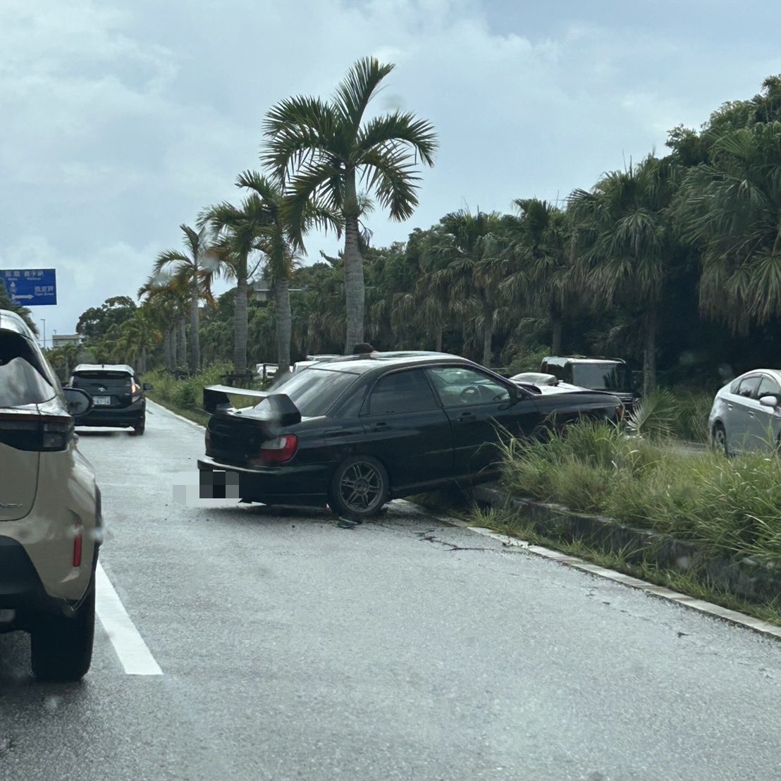 localOKINAWA's tweet image. 【沖縄県地元情報局】
58号線読谷村 沖縄ハム近く 南向け
中央分離帯に乗り上げる事故発生
通行予定の方はご注意下さい!
シェアお願いします‼︎
”ゆいまーる”で実現する地域の移動手段
女性専用ライドシェアWely
↓さっそく登録↓
app.wely.info/auth/welcome