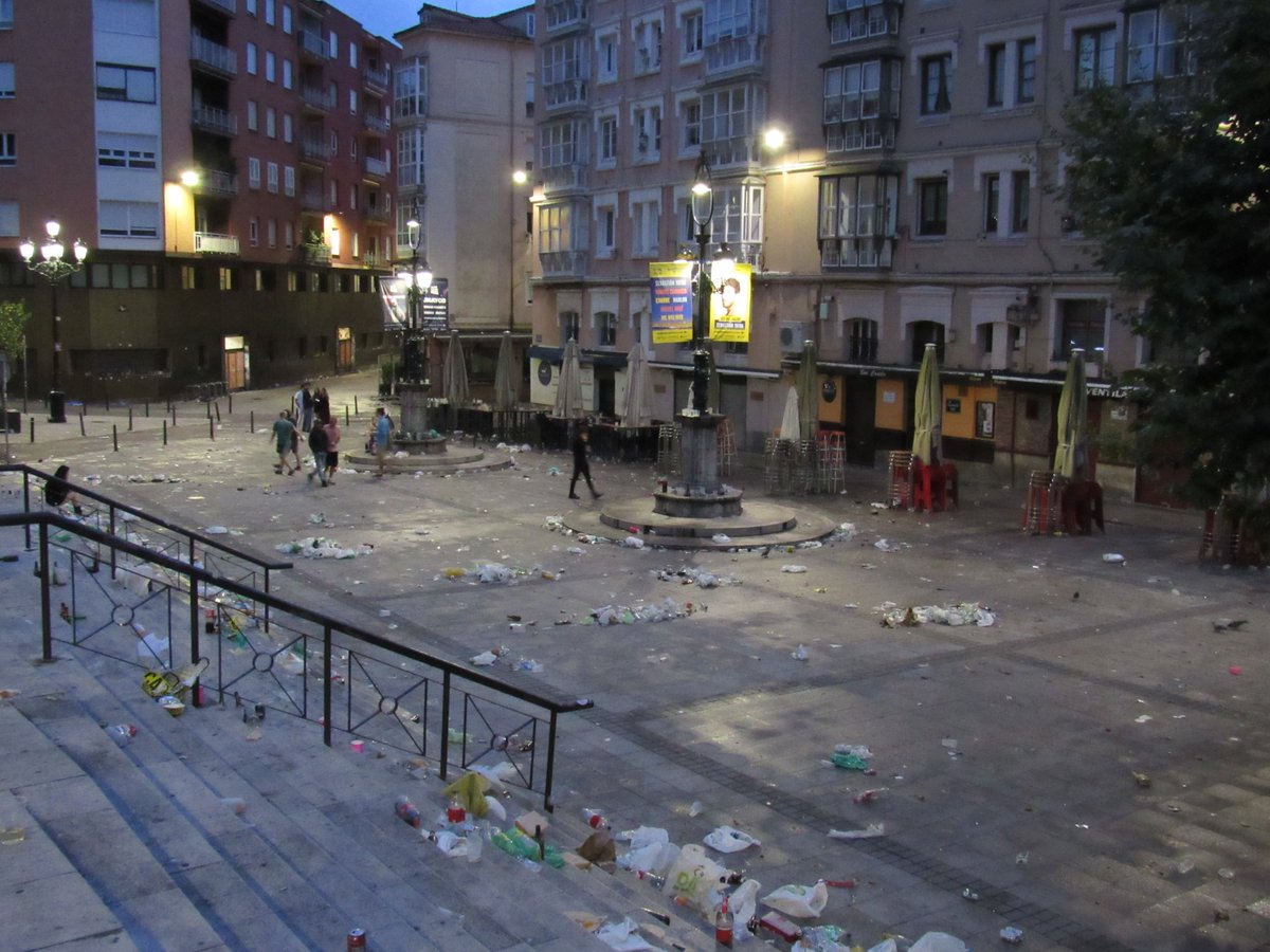 AA.VV. Pombo - Cañadío - Ensanche (@aavvpombocdio) on Twitter photo Día II. Semana Grande. El programa de fiestas se desarrolla dentro de la "normalidad". Día II. Semana Grande. El programa de fiestas se desarrolla dentro de la "normalidad".