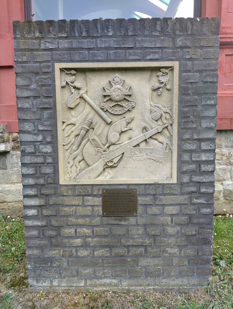 MMP1917's tweet image. This unusual monument next to the museum depicts the iconic Major Oak from the legendary Sherwood Forest. It's surrounded by objects referring to WWI and there's the insignia of the Sherwood Foresters. It's the 'sister monument' to a larger memorial at Tyne Cot Cemetery.