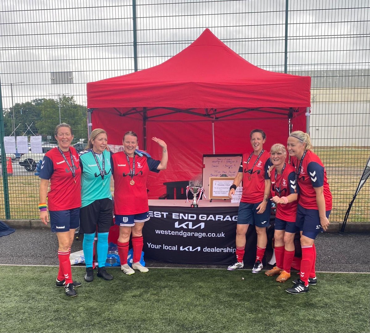 Bracknell Town WFC tweet media
