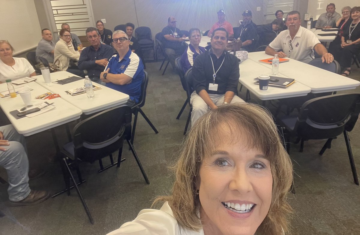 RYHT_ETexas's tweet image. As if they’re not dedicated enough, 150 Trustees and Sups spent their Saturday with me! Thank you @Region7ESC for a wonderful day! @RYHTexas