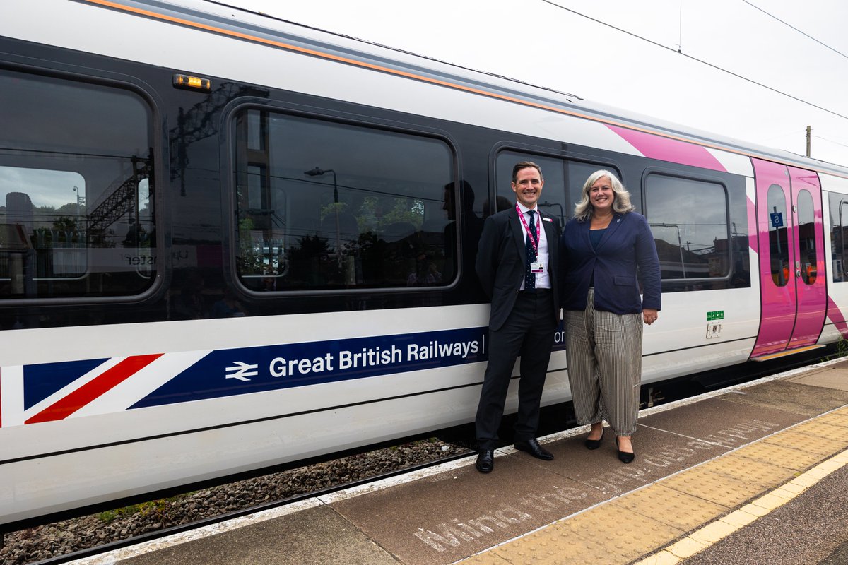 🚨🤝<a href="/c2c_Rail/">c2c Rail</a> to public ownership, here we go! Transfer confirmed!

Next step in encouraging more people to take the train and deliver the world class service that passengers deserve.