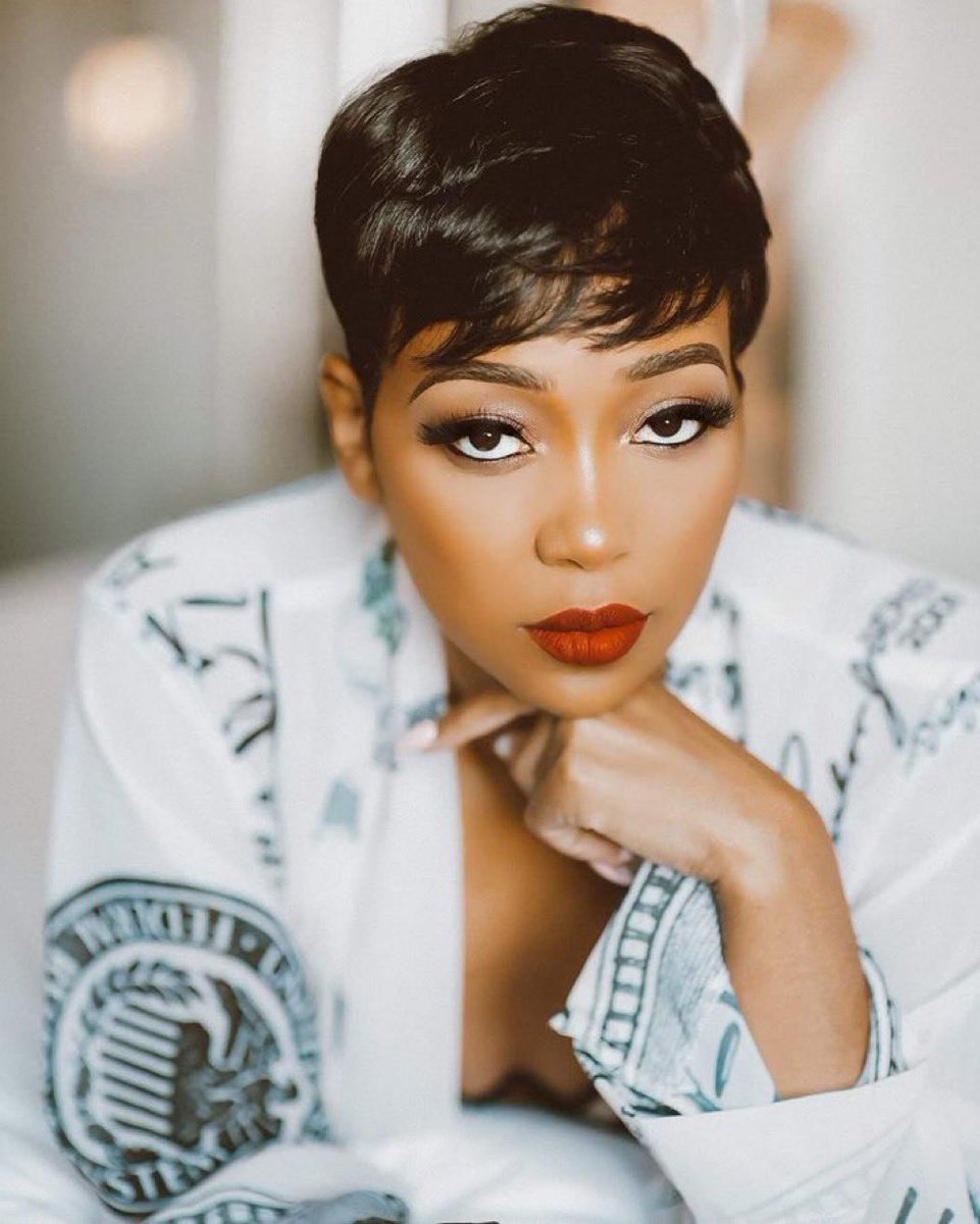 music__data's tweet image. 30 years ago, Monica made her music debut (@MonicaDenise) at age 14.
She has since earned a Grammy, a Billboard Award, earned 3 Hot 100 #1 singles and sold over 50 million records worldwide.