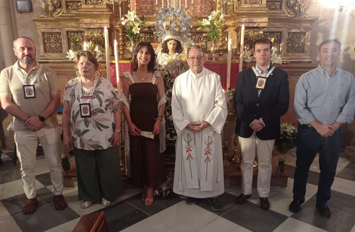 ⚪ VIRGEN DEL CARMEN
Representantes municipales han acompañado esta semana al Grupo Parroquial de la Virgen del Carmen en sus celebraciones:

⛪ Función principal del triduo en honor de su titular, el pasado miércoles, y procesión, ayer, por las calles de #Linares.