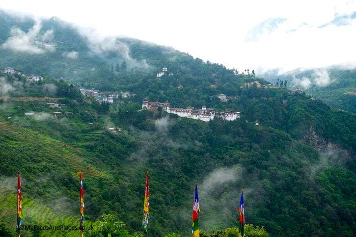 ibrahimnebioglu's tweet image. #Butan Krallığı Anayasası'nda şöyle bir madde yer alıyor:
"Ülkemizdeki ormanlık alan, toplam kara alanının %60'ından az olamaz."

✍️ Ancak şekilde Dünya'yı koruyabiliriz...