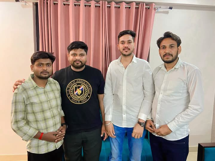 भारत आदिवासी पार्टी के नेता प्रतिपक्ष विधानसभा, बड़े भाई <a href="/MlaThawarchand/">Thavar Chand Meena</a>  (विधायक धरियावाद) को जन्मदिन की हार्दिक बधाई एवं शुभकामनाएं..
प्रकृति आपको उत्तम स्वास्थ्य एवं लंबी उम्र प्रदान करे..!!
🎂🎉❤️✊
#MLA #जोहार #आदिवासी #राजस्थानसतर्कहै