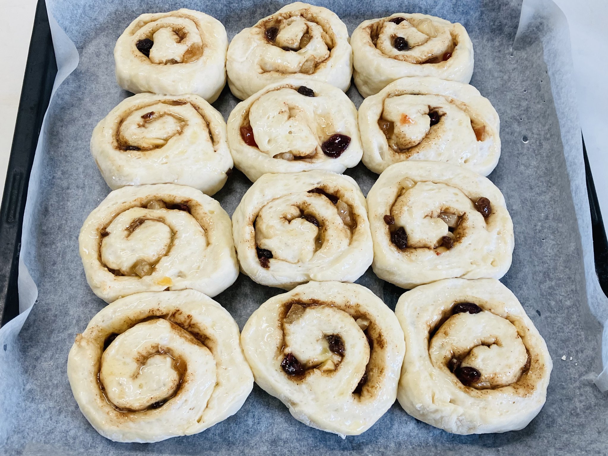 シナモンロール シナモンロールの専門店「シナボン」ラズベリー風味のシナモン