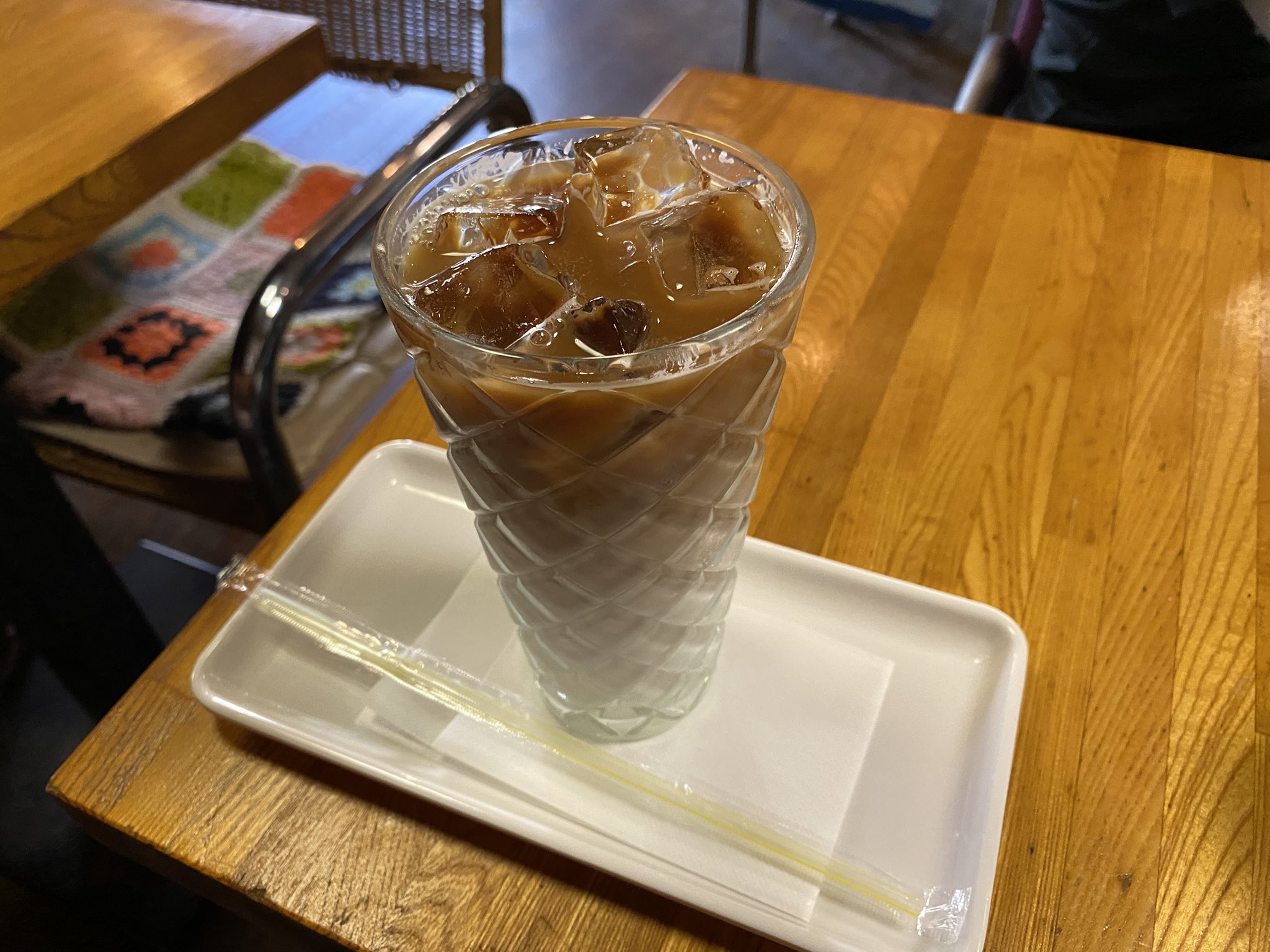 油彩画　アイスカフェラテ 油彩）アイスコーヒーとアイスカフェラテ | Yui-Fujita-gallery