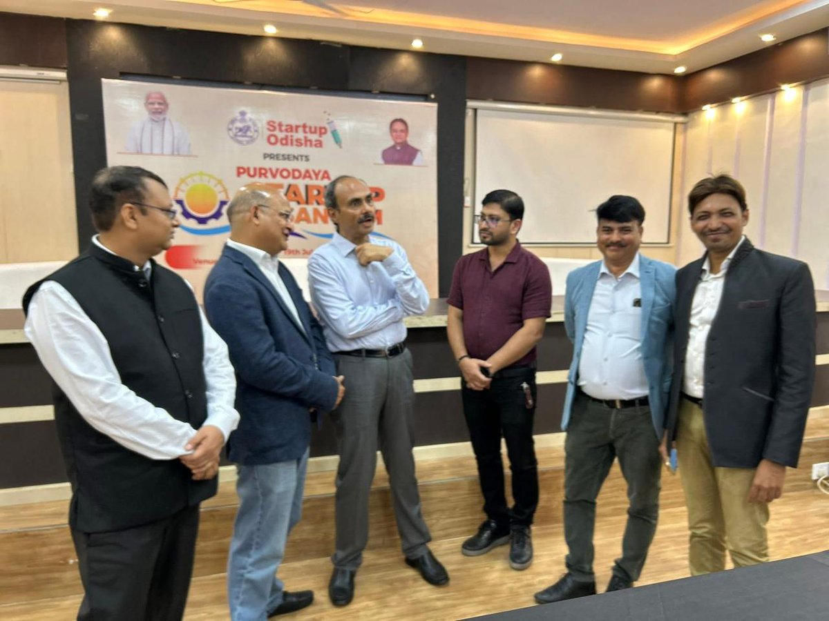 Startup Odisha (@startup_odisha) on Twitter photo Sri Hemant Sharma IAS ACS MSME Department and Chairman Startup Odisha is discussing with the Startups and VCs on the sidelines of Purvodoya Startup Sangam at Jajpur.
#Innovation #PromotingInnovation #Funding #StartupOdisha #StartupIndia
<a href="/CMO_Odisha/">CMO Odisha</a> <a href="/GokulanandaBJP/">GOKULANANDA MALLICK</a> <a href="/SecyChief/">ChiefSecyOdisha</a> Sri Hemant Sharma IAS ACS MSME Department and Chairman Startup Odisha is discussing with the Startups and VCs on the sidelines of Purvodoya Startup Sangam at Jajpur.
#Innovation #PromotingInnovation #Funding #StartupOdisha #StartupIndia
<a href="/CMO_Odisha/">CMO Odisha</a> <a href="/GokulanandaBJP/">GOKULANANDA MALLICK</a> <a href="/SecyChief/">ChiefSecyOdisha</a>
