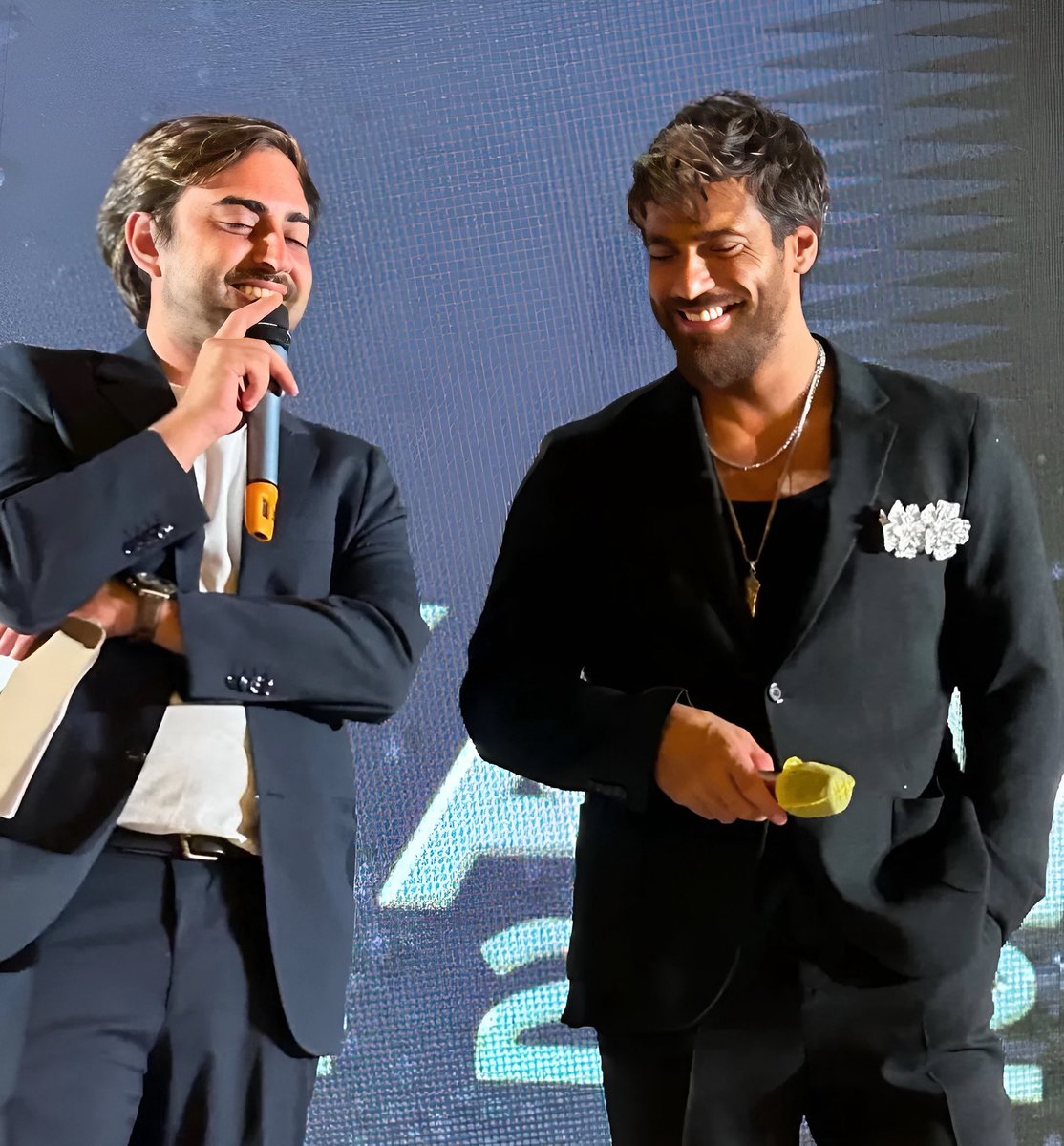 🇮🇹: #CanYaman and Giovanni Nasta are developing sitcom for 40 episodes 30 minutes each which first part they hope to shoot after #CanYaman’s project in Spain completes.