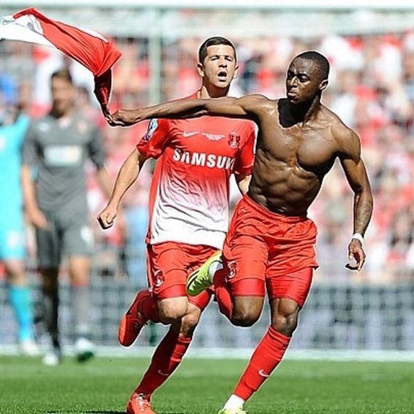 OrientHub's tweet image. Until competitive football returns for the O's… we’ll be sharing one iconic O's photo every day until the league opener
No context — that’s up to you. Which game? What year? And were you there?
Here’s Day 23
Jump in the comments and share your memories
#LOFC | #OnlyOneOrient