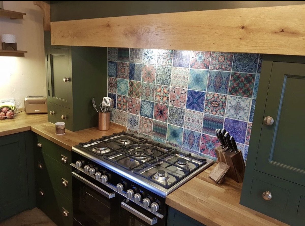 meikiecakie's tweet image. Loving this pic of my Cool Bohemian tile mix in a kitchen with pink walls, green cabinets and warm wood. My customers interior design ideas are always inspiring me. 
#interiordecor 
#kitchenmakeover

meikiedesigns.com/collections/ti…