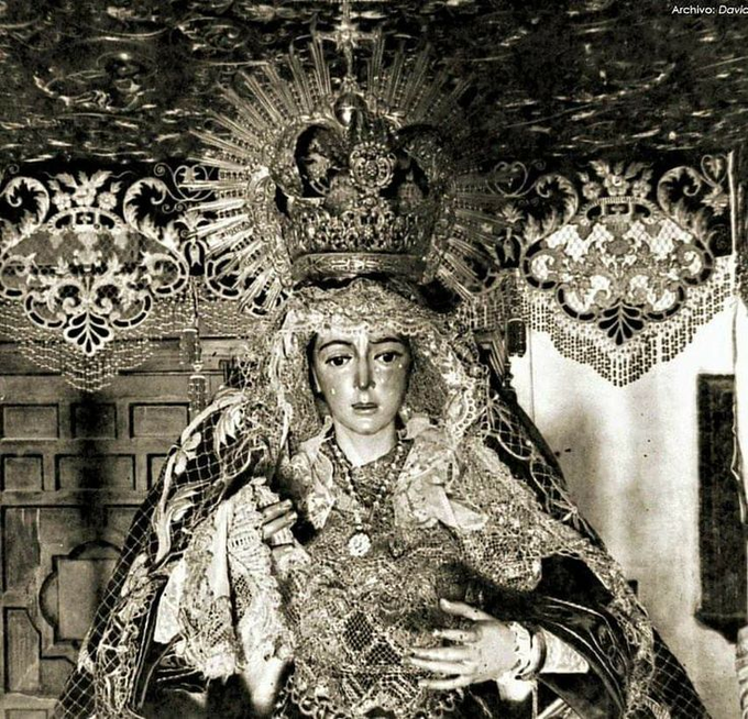 El Misterioso Origen del Nombre Macarena: Historia, Teorías y Significado de una Devoción de Sevilla