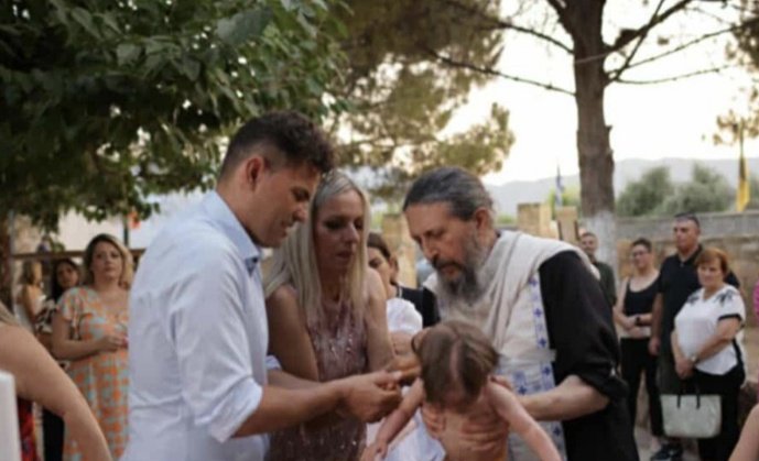 alexkouvelis's tweet image. Να μας ζήσει! Γερή δυνατή καλός άνθρωπος και δημοκράτισσα! #νονός