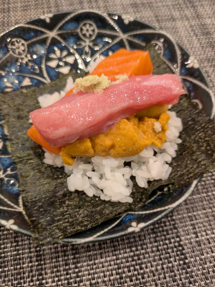 engawaparty's tweet image. うにとかたべた（我が家に友達呼ぶときの恒例になりつつある）