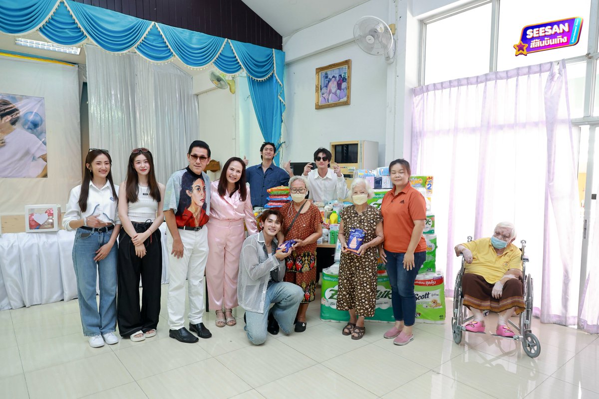 SeesanBunterng's tweet image. Pre birthday ของสมิธ แฮปปี้สุดๆ กับแก๊งเพื่อนและแฟนคลับ 🎂👀✨😍
#SmithDay2025 #smithpaswitch