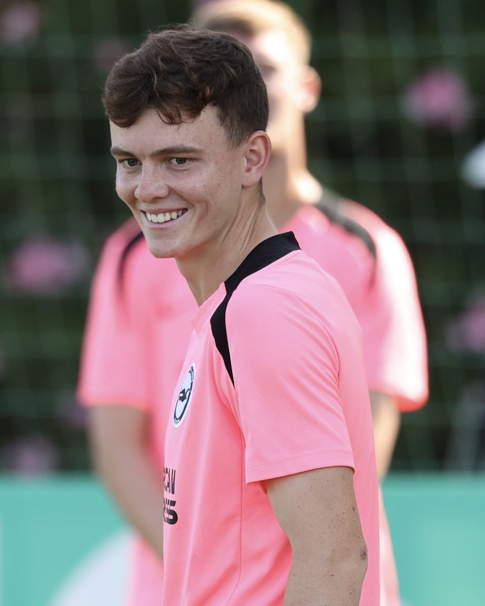 Brighton & Hove Albion Academy tweet media