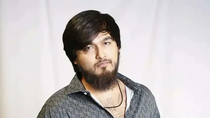 মদ্যপ অবস্থায় উবার চালককে মারধর করায় কণ্ঠশিল্পী নোবেল আটক