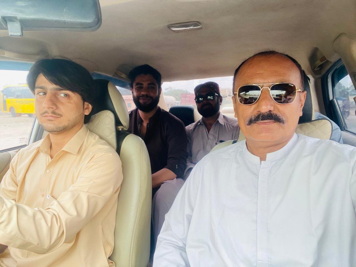 NationalpartyHu's tweet photo. نیشنل پارٹی سابق صوبائی ورکنگ کمیٹی کے ممبر اسد غنی رند تحصیل حب کے صدر عابد مُلازئی فنانس سیکریٹری فتح مُحمد سُمالانی تحصیل کونسل کے ممبر محسن لانگو مُحمد صدیق مینگل سیاسی دورے پر کوئٹہ کی جانب روانہ
ترجمان نیشنل پارٹی تحصیل حب عبدالمجید سومرو
@NationalParty_ @npkhuz https://t.co/IekC1Z0WF1