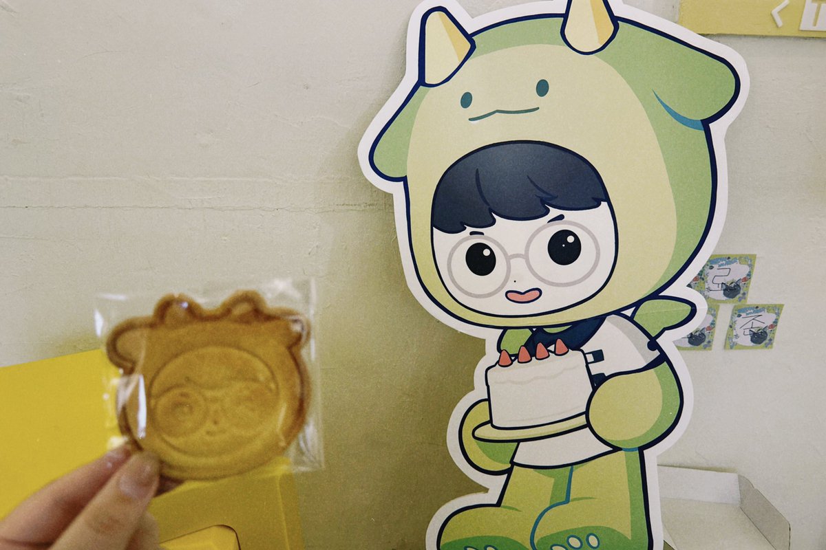 ponp_ono's tweet photo. #쇼용이랑_같이_놀자
#허수_레벨업_했수

허수 생일 축하해요!!(*’ω’ﾉﾉﾞ☆👏♪👏♪👏♪👏♪👏
우와…커피 진짜 예뻐고 귀여워요아ㅏㅏ………. 최고!!!!! https://t.co/7jvBYvwj8N
