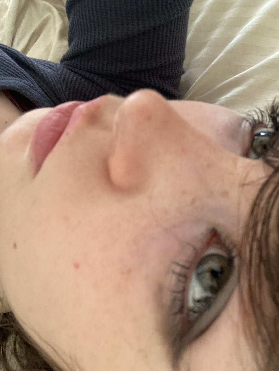 krezrg_1's tweet image. Day 35 of my super invasive eye color change surgery. Using my fingernail to type commands on the iPhone 8, the crust has finally fallen off and I feel fresh air on my pupils again. I’ve forgotten my mother’s name, I watch Too Hot to Handle on the Alexa speaker phone
