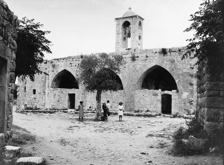 LebBlitz's tweet image. Then & Now: Mar Nohra Smar Jbeil Maronite Catholic Church in the Batroun District, 1910 vs. Today.