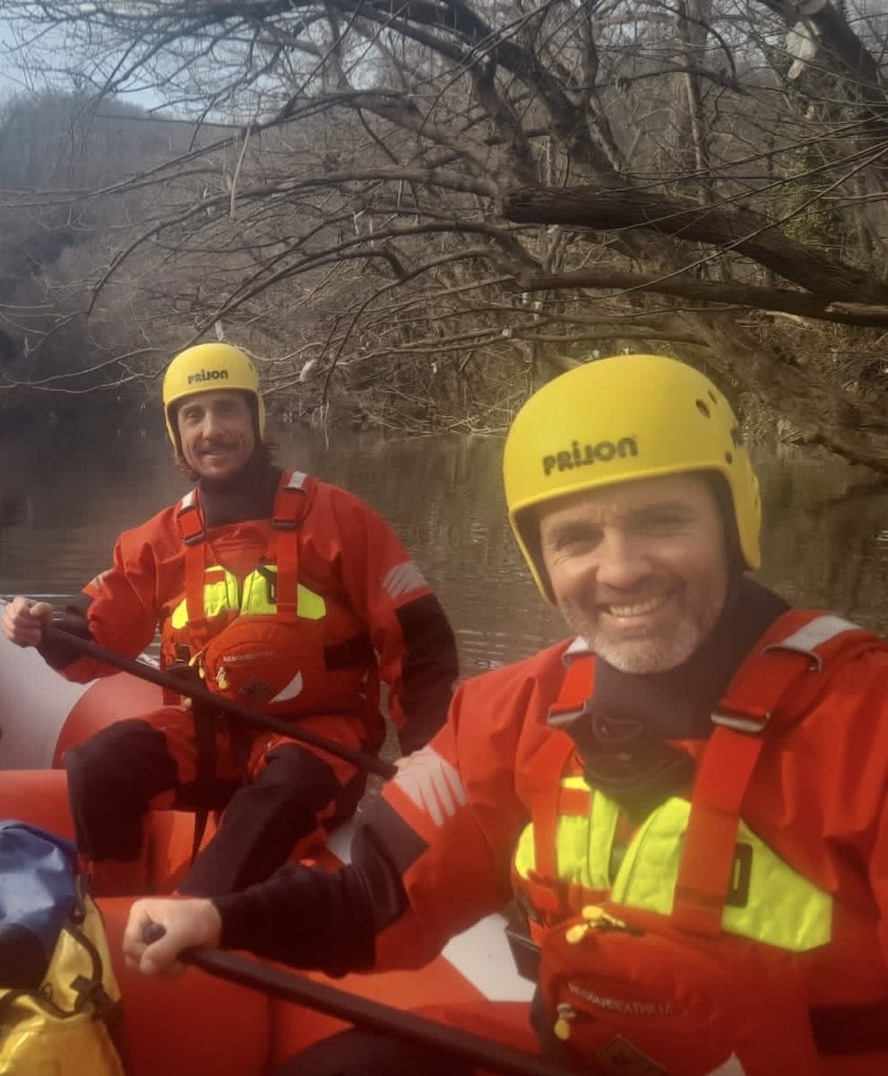 Nos es fácil aceptar la pérdida de ningún compañero, pero menos de aquellos que te marcan de manera especial por su forma de ser.
Grande Alain, beti egongo zara gurekin!!🥺