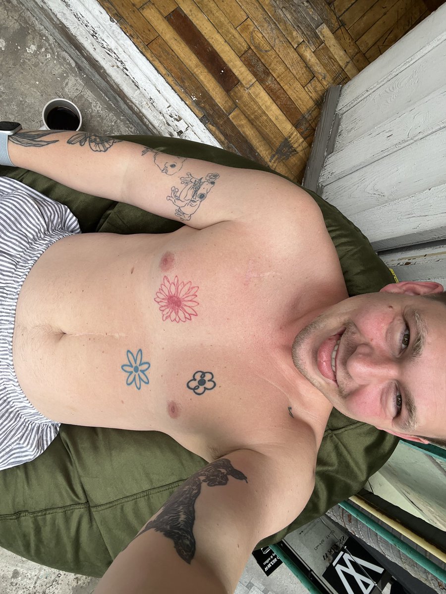 oleksii from balkon tweet media