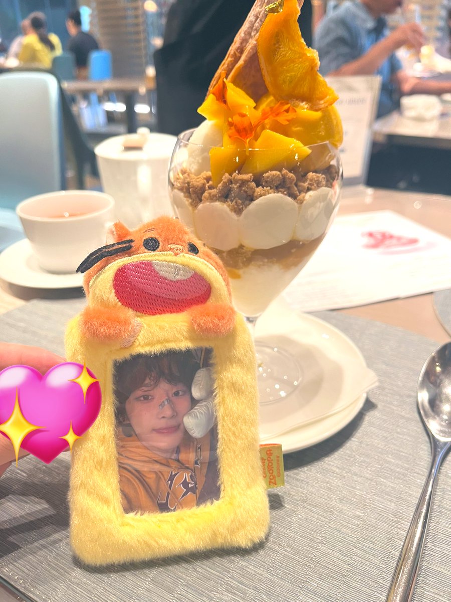 ONEPACT_YEDAM_o's tweet photo. ライブに💋楽しかった！
2部も行く方、楽しんでください❣️ https://t.co/rJ5X3bPvJU