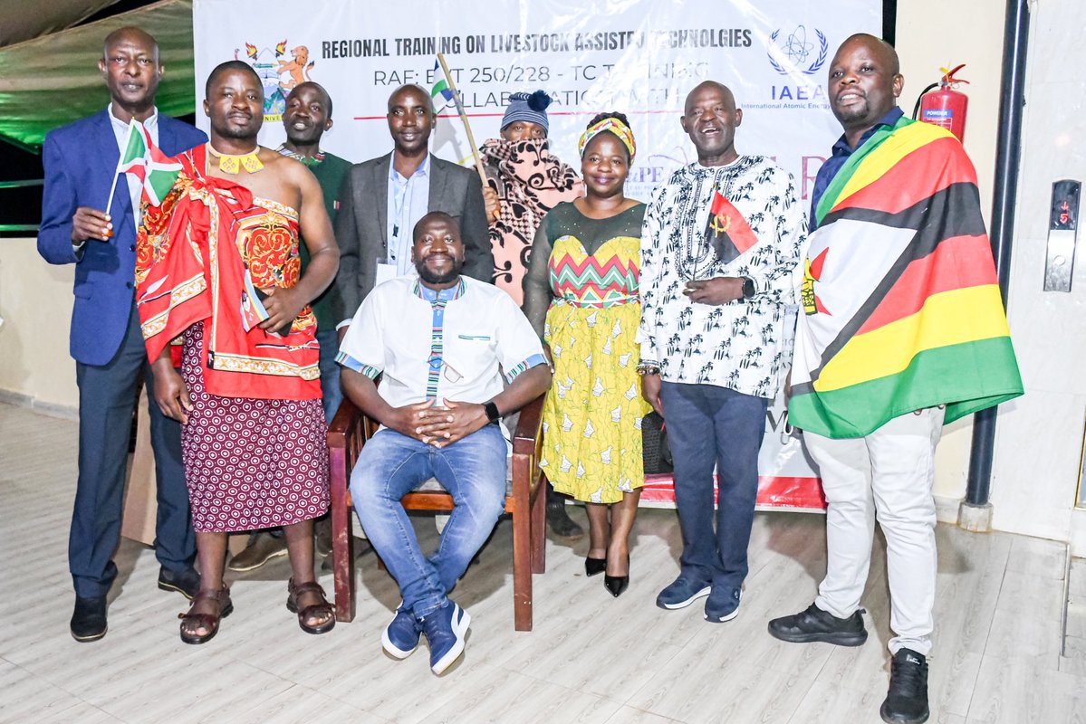 chuka__uni's tweet image. Day 6 came to a vibrant close with a lively Cultural Night that brought together participants from diverse backgrounds in a celebration of identity, heritage, and unity. The evening offered a rich tapestry of cultures, expressed through traditional attire, music, dance, and…