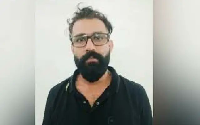 Newskarnataka's tweet image. Mangaluru police freeze ₹3.7 crore in nationwide fraud case

#MangaluruFraudBust #FinancialScamAlert #PoliceFreezeFunds #InterStateFraud

newskarnataka.com/s/azmqdu