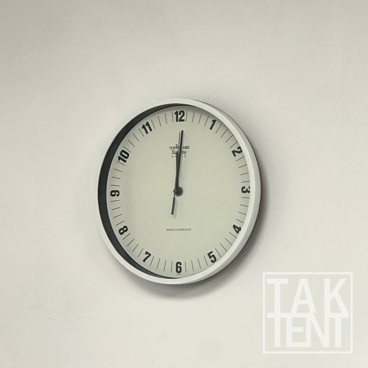 TakTentRadio's tweet image. The artist @peterliversidge returns with the latest journey in his ‘Current Dog Walking Companion’ series, featuring Nine Inch Nails, Grouper, Vic Chestnutt, Area C, Low, Beth Gibbons and Loscil + a whole lot more
LINK to tune in here ➡️ taktentradio.com/?p=4618