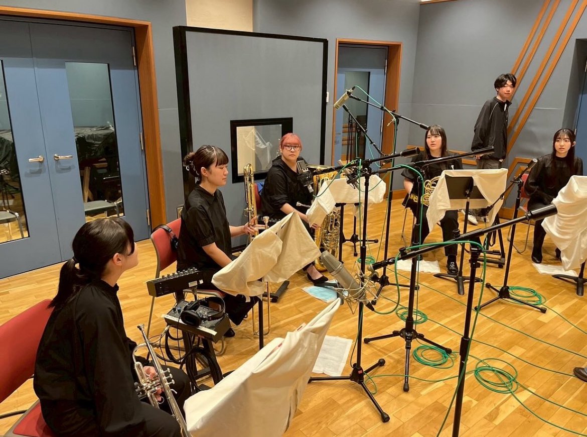 nago_122's tweet photo. はじめて本格的な録音をさせていただき
いつもとは違う緊張感で多くの学びがありました！
日本工学院専門学校の皆様、ありがとうございました🍀 https://t.co/8hpfASrzfw