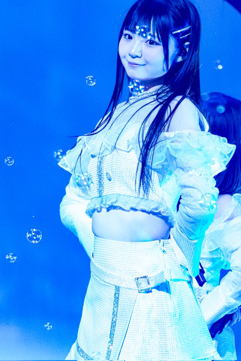 大賀彩姫 AKB48 18期生 昇格記念 LIVE 生写真 直筆 サイン 大賀彩姫 AKB48 18期生 昇格記念 LIVE 生写真 直筆 サイン