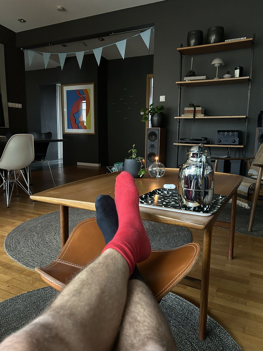Sverrir Geirdal (@sverdal) on Twitter photo Gameday misters! <a href="/heimirg/">Heimir Gunnlaugsson</a> <a href="/FridrikMagg/">Fridrik Magnusson</a> <a href="/gudjongud/">Guðjón Guðmundsson</a> <a href="/tryggvib/">Tryggvi Björnsson</a> <a href="/Svafnir8/">Sváfnir Gíslason</a> <a href="/hrannaremm/">Hrannar Már</a> <a href="/horduragustsson/">Hörður </a> <a href="/gunnarm78/">Gunnar Magnús Sch. T</a> Toppslagur í hamingjunni í kvöld! <a href="/vikingurfc/">Víkingur</a> - <a href="/Valurfotbolti/">ValurFotbolti</a> mitt á milli evrópuleikja í <a href="/Conf_League/">UEFA Conference League</a> og toppsætið í boði! Verður legendary! elskum alla, vinnum alla!!! Gameday misters! <a href="/heimirg/">Heimir Gunnlaugsson</a> <a href="/FridrikMagg/">Fridrik Magnusson</a> <a href="/gudjongud/">Guðjón Guðmundsson</a> <a href="/tryggvib/">Tryggvi Björnsson</a> <a href="/Svafnir8/">Sváfnir Gíslason</a> <a href="/hrannaremm/">Hrannar Már</a> <a href="/horduragustsson/">Hörður </a> <a href="/gunnarm78/">Gunnar Magnús Sch. T</a> Toppslagur í hamingjunni í kvöld! <a href="/vikingurfc/">Víkingur</a> - <a href="/Valurfotbolti/">ValurFotbolti</a> mitt á milli evrópuleikja í <a href="/Conf_League/">UEFA Conference League</a> og toppsætið í boði! Verður legendary! elskum alla, vinnum alla!!!