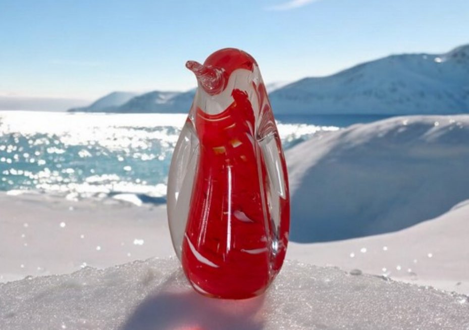 Bran509's tweet image. ❤️Alum Bay Glass ❤️
Established in 1972, Alum Bay Glass at @VisitTheNeedles is the Isle of Wight’s longest-established glassmaker producing beautiful and unique glassware with live demonstrations from our brilliant glass technicians. The best 👍
From all range of animals,…