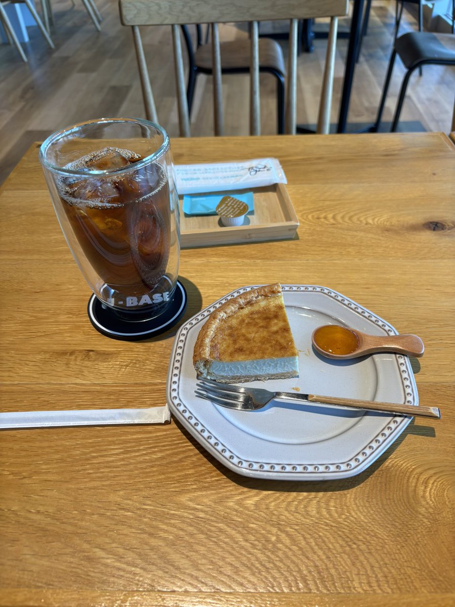 MON15240094's tweet photo. サウナ後のデザート https://t.co/PCFu5H45H5