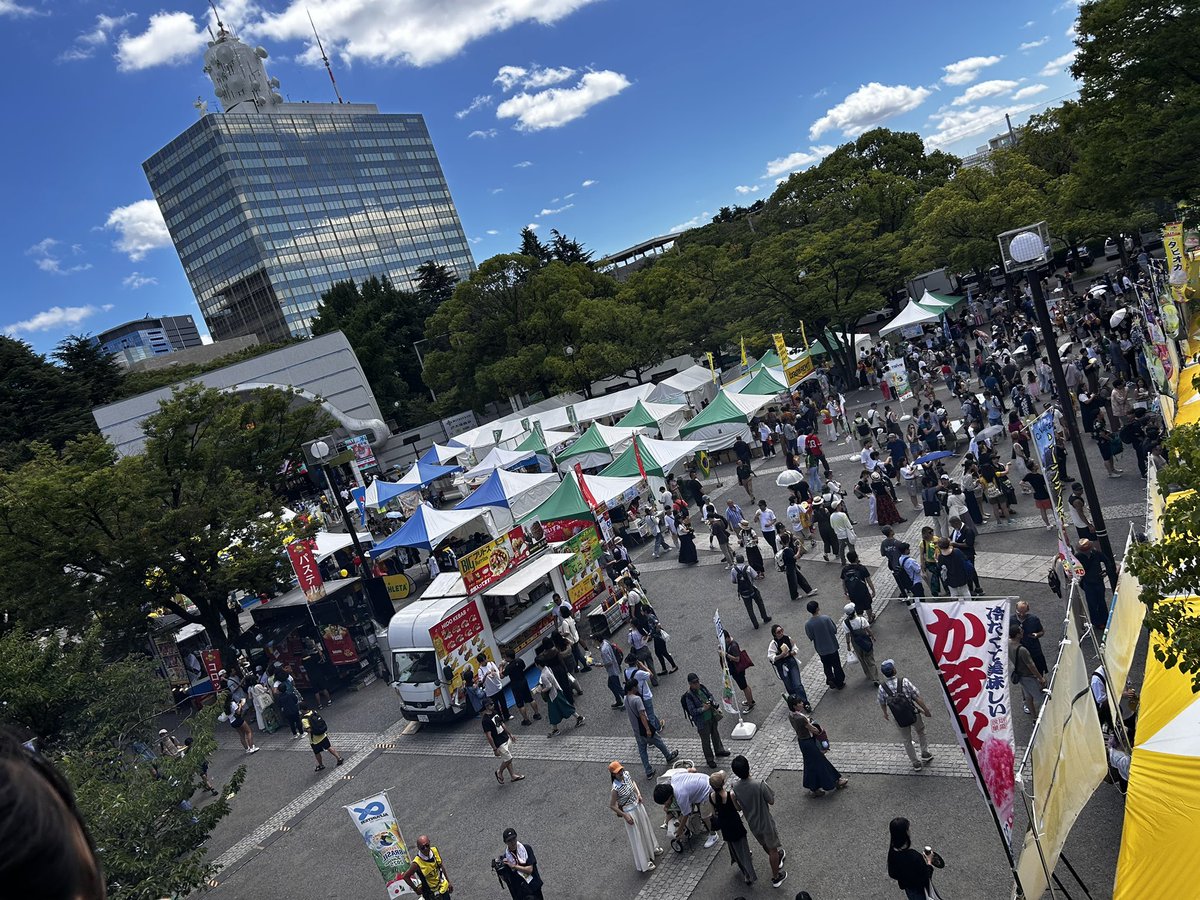 UHruy_'s tweet photo. 代々木公園のブラジルフェス行ってきた！日本人の店員さんからポル語でありがとう言われる笑 https://t.co/lewCI2eSpz