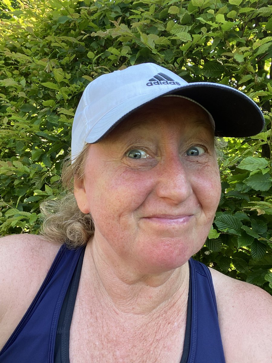 I tweet about research and sports. Today sports! I am just very happy that my body is still on my team, so to speak. Long slow distance for 90 min this unusually hot Swedish summer morning. #streak at 6 years, 2 months, 2 days.😃 #running #swedishsummer